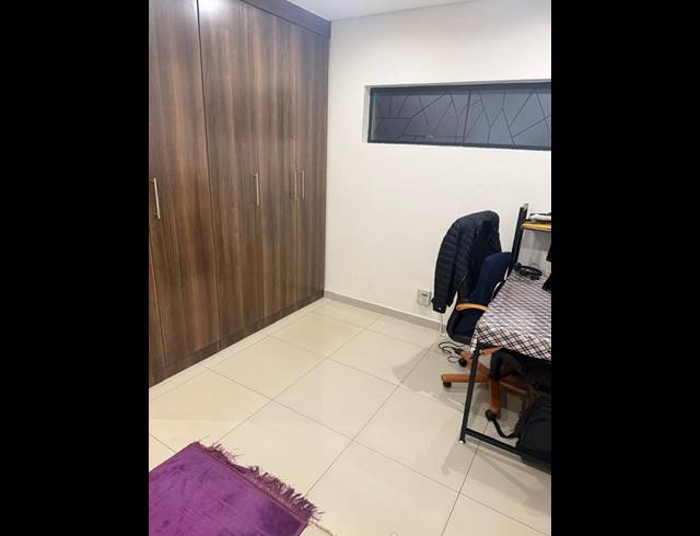2 BEDROOM PROPERTY TO RENT IN RASLOUW GARDENS
